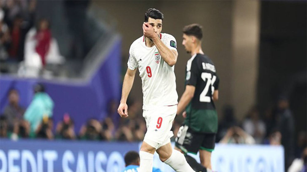 ایران یک امارات صفر گزارش لحظه به لحظه داور پنالتی امارات را پس گرفت - حاشیه های فوتبالی ایران یک امارات صفر گزارش لحظه به لحظه داور پنالتی امارات را پس گرفت