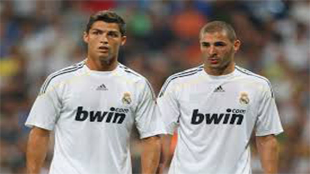 حملهی بازیکن سابق رئال مادرید به رونالدو - حاشبه های فوتبالی حملهی بازیکن سابق رئال مادرید به رونالدو