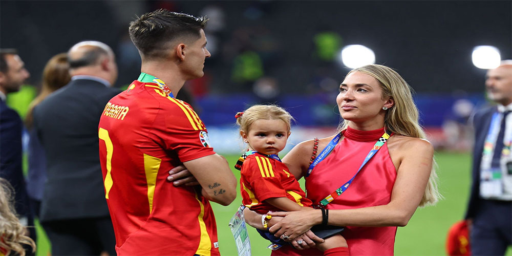 موراتا شب قهرمانی از همسرش جدا شد! - حاشیه های فوتبالی موراتا شب قهرمانی از همسرش جدا شد!