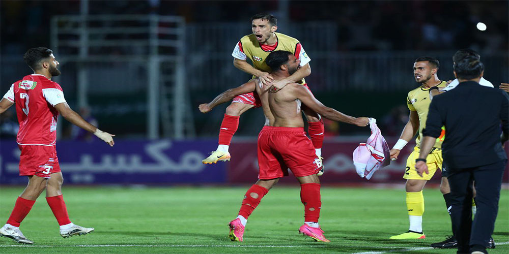 کنعانی بعد از خوشحالی گل دربی در آستانه محرومیت! - حاشیه های فوتبالی کنعانی بعد از خوشحالی گل دربی در آستانه محرومیت!