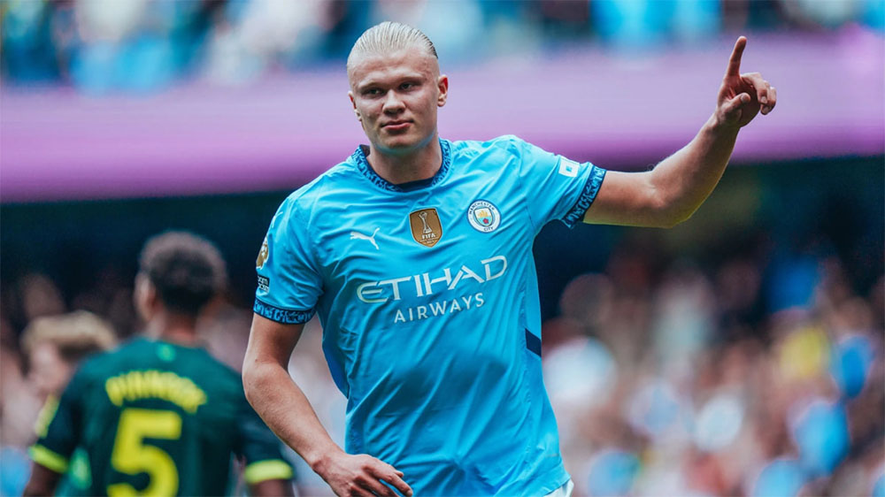 یک روز کاملا معمولی برای هالند با دو گل - حاشیه های فوتبالی یک روز کاملا معمولی برای هالند با دو گل