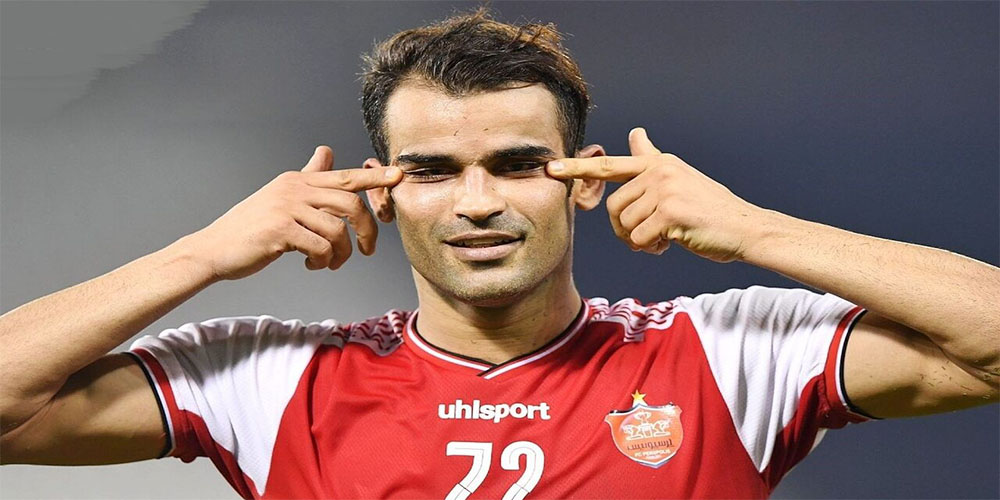 عیسی آلکثیر لبخند را فراموش کرد! - حاشیه های فوتبالی عیسی آلکثیر لبخند را فراموش کرد!