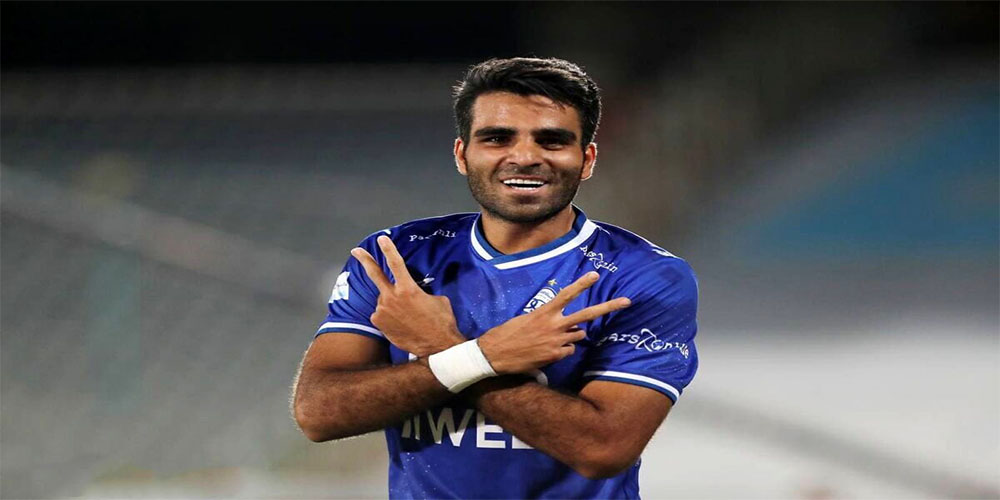 مرادمند این بار بدون بازوبند و چشم در چشم رونالدو - حاشیه های فوتبالی مرادمند این بار بدون بازوبند و چشم در چشم رونالدو