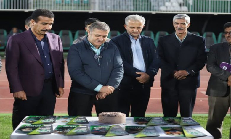 تجلیل محمدی از حسینی و کادر قبل از سپاهان(عکس)