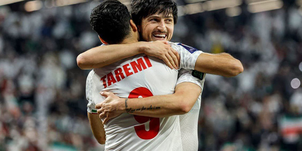 به بهانه انتقادهای تند از طارمی و سردار با سربازان ایران بد تا نکنیم! - حاشیه های فوتبالی به بهانه انتقادهای تند از طارمی و سردار با سربازان ایران بد تا نکنیم!