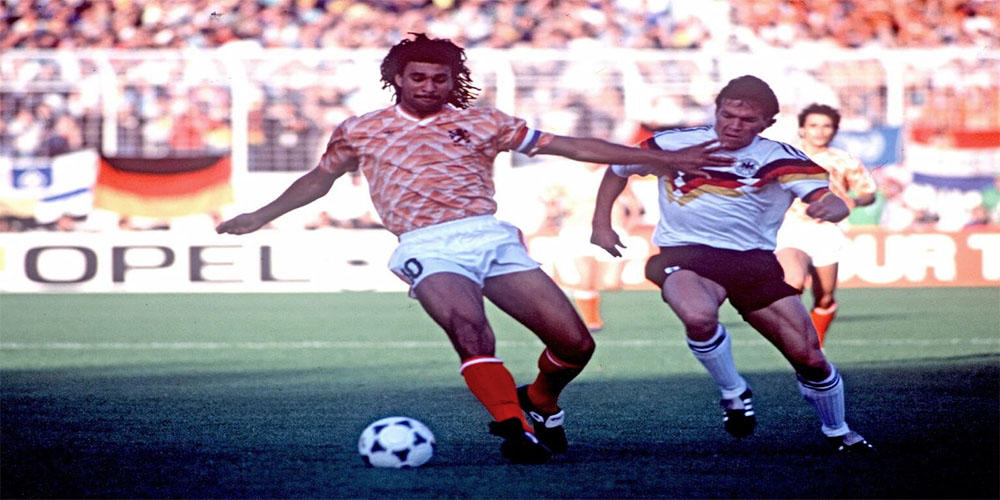 شب بازی با رئال آنچلوتی از استرس نخوابید! - حاشیه های فوتبالی شب بازی با رئال آنچلوتی از استرس نخوابید!