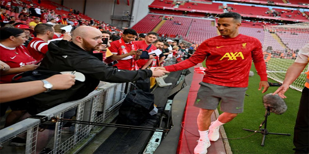 میکسدزون آنفیلد در قبضه ستاره سابق لیورپول - حاشیه های فوتبالی میکسدزون آنفیلد در قبضه ستاره سابق لیورپول