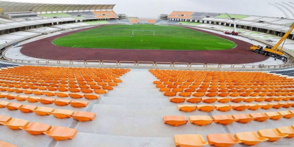 این ورزشگاه آب و نور و صدا ندارد!