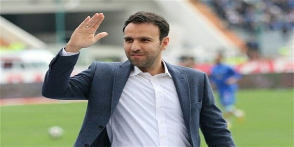 دو صدرنشینی، هدیه خلیلی به پرسپولیس