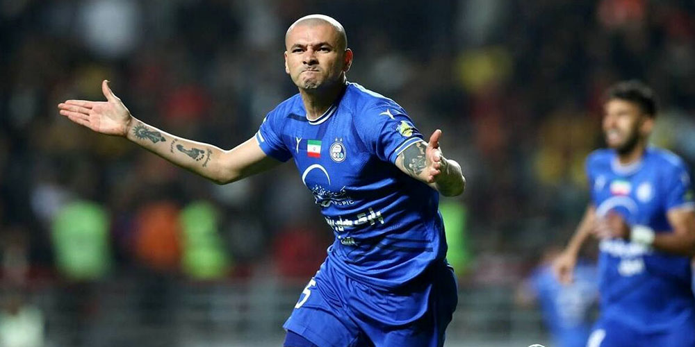 افزایش سهمیه بازیکنان خارجی قانونی به نفع مهاجم استقلال! - حاشیه های فوتبالی افزایش سهمیه بازیکنان خارجی قانونی به نفع مهاجم استقلال!