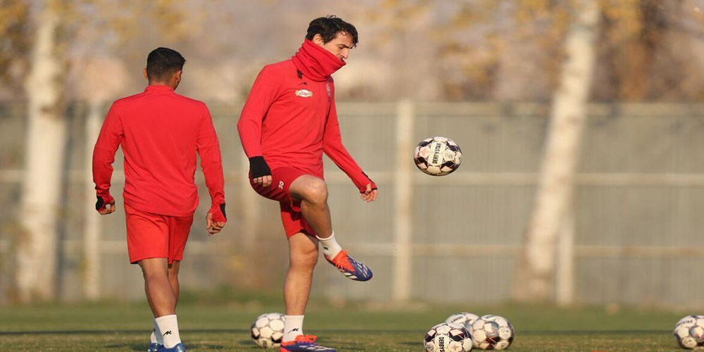 تمرین آخر مدعی/ سوز سرما در آتش اشتیاق صدر - حاشیه های فوتبالی تمرین آخر مدعی/ سوز سرما در آتش اشتیاق صدر