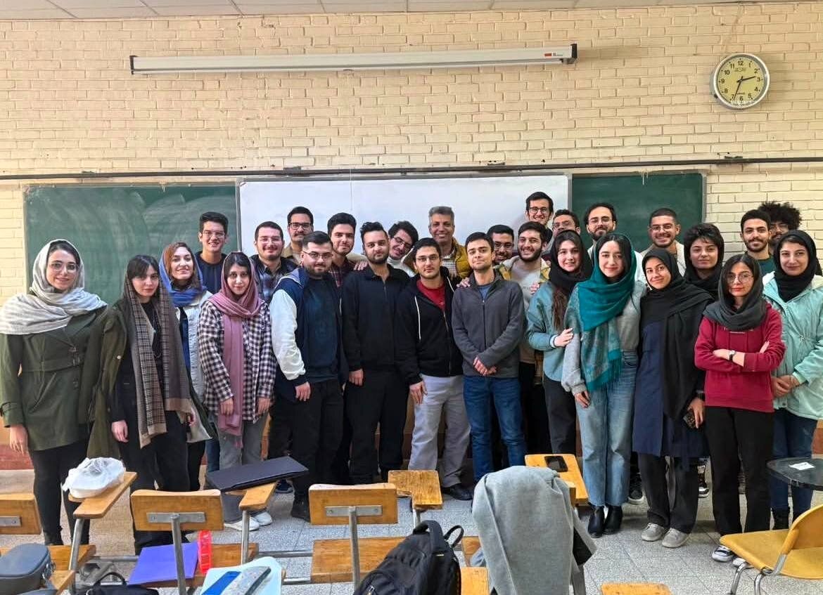 فردوسی پور استاد دانشگاه