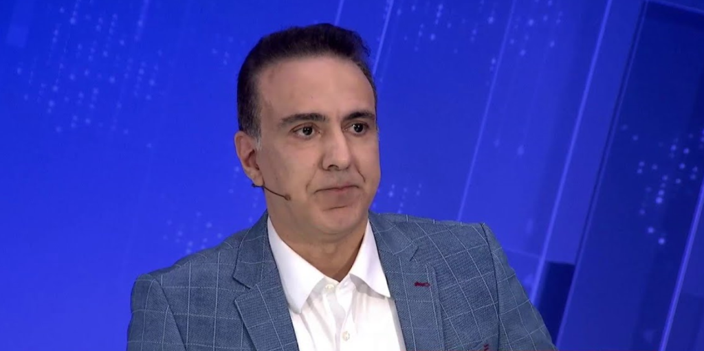 والپیپر مزدک میرزایی 2025  والپیپر مزدک میرزایی 2025