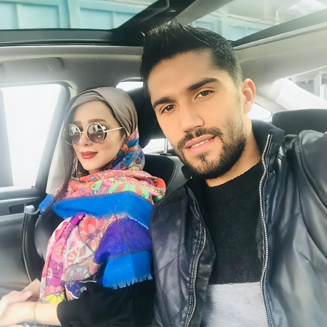 عکس زن حسین حسینی