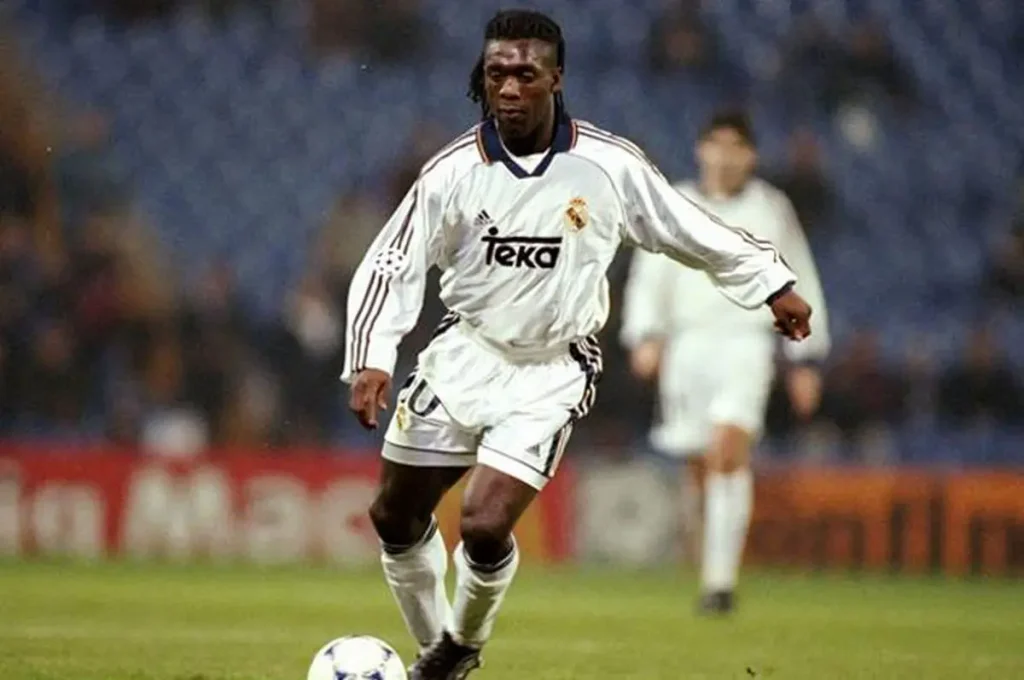 کلارنس سیدورف و توپ نقره ای کلارنس سیدورف و توپ نقره ای