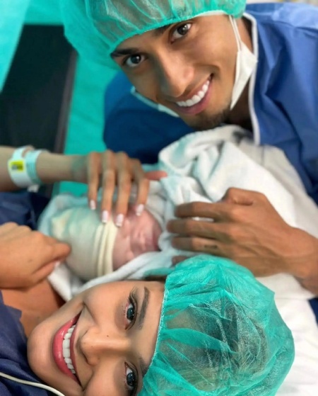 عکس خانوادگی رافینیا عکس خانوادگی رافینیا