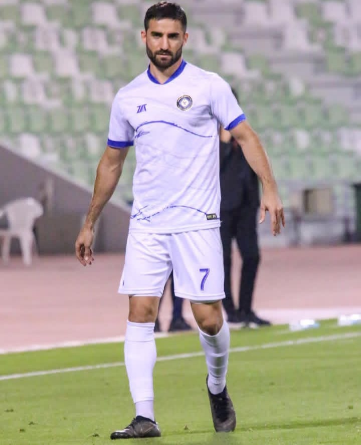 مهرداد محمدی در پست مهاجم مهرداد محمدی در پست مهاجم