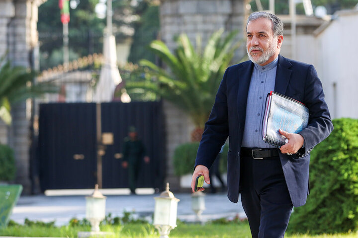 والپیپر عباس عراقچی