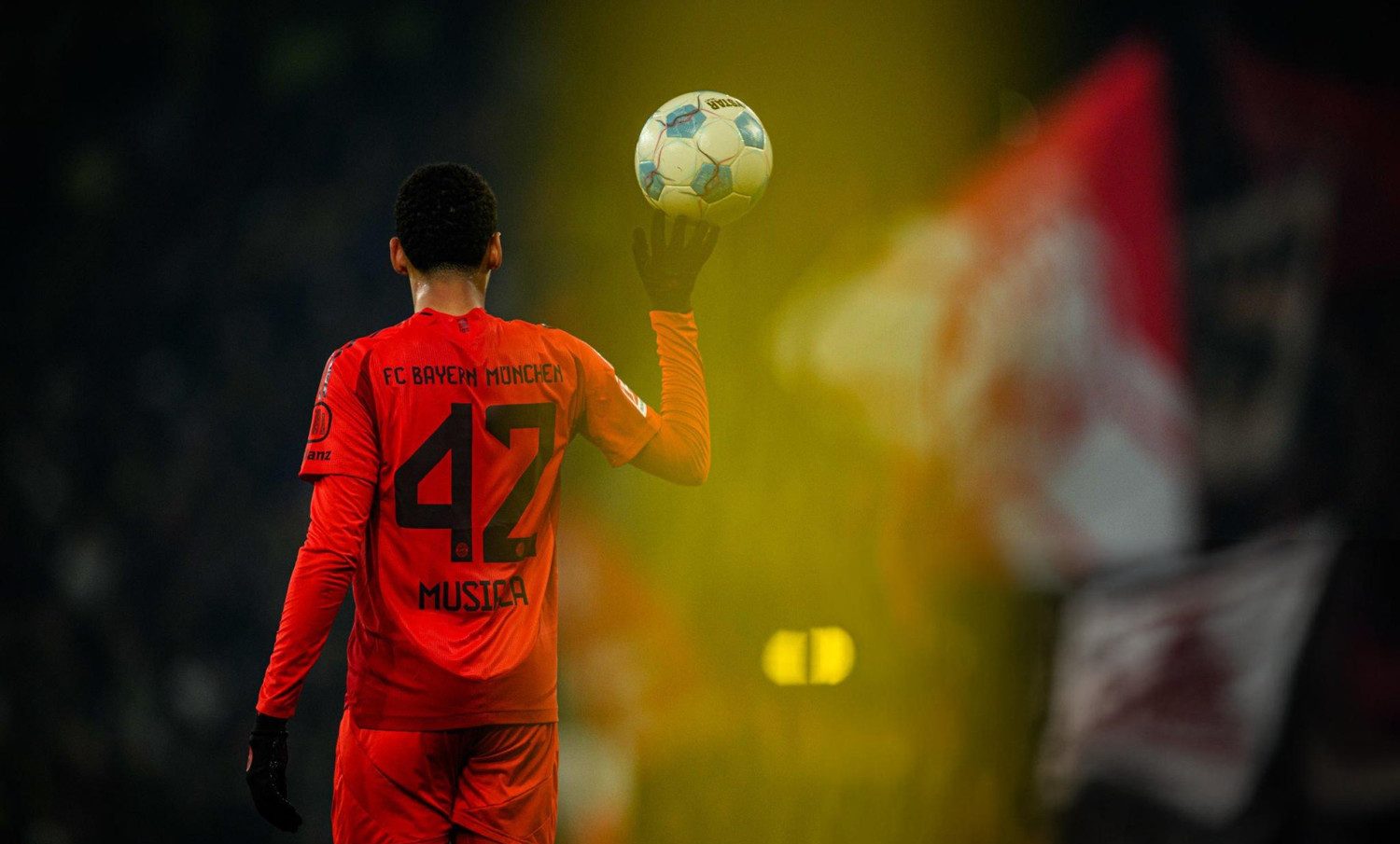 wallpaper for laptop Jamal Musiala