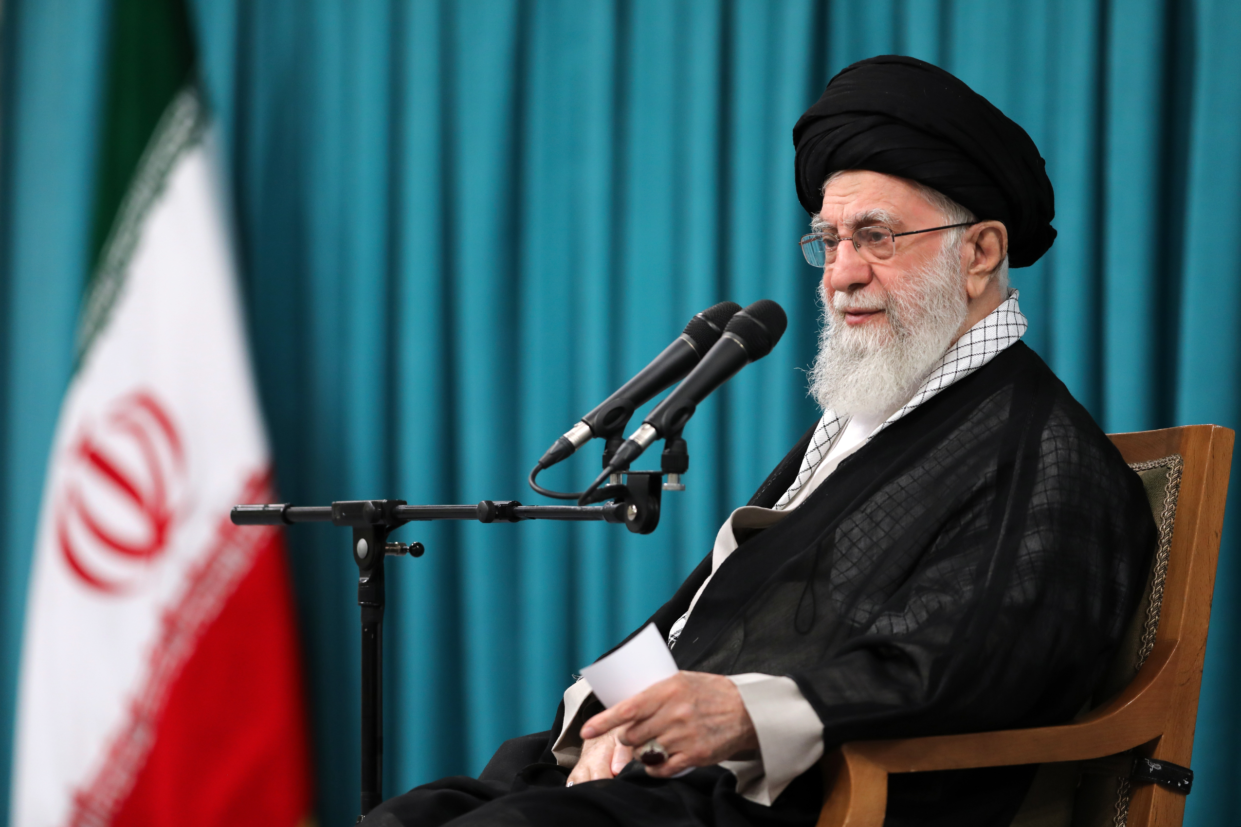 عکس آیت الله سید علی خامنه ای