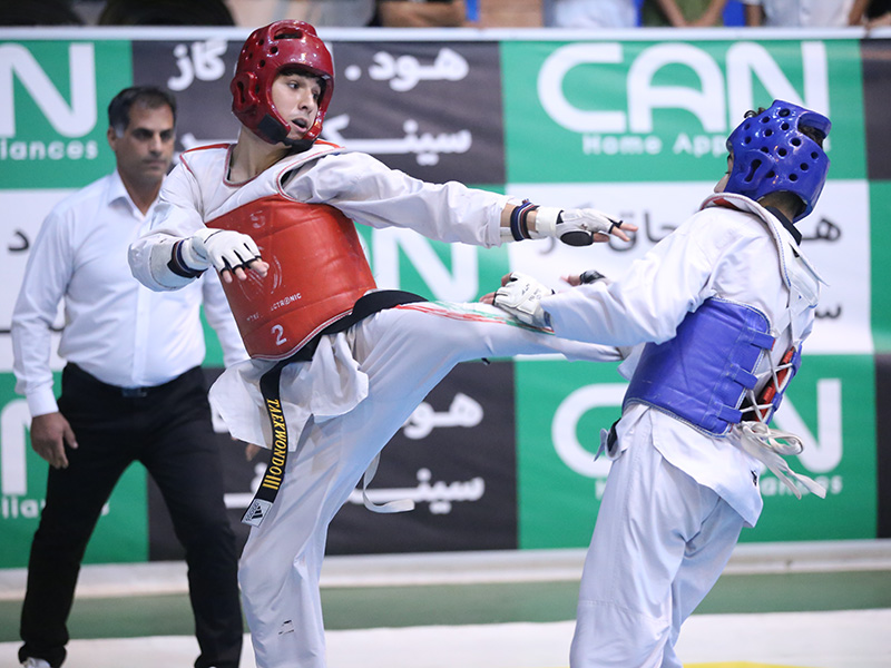 حریف مهدی رزمیان 