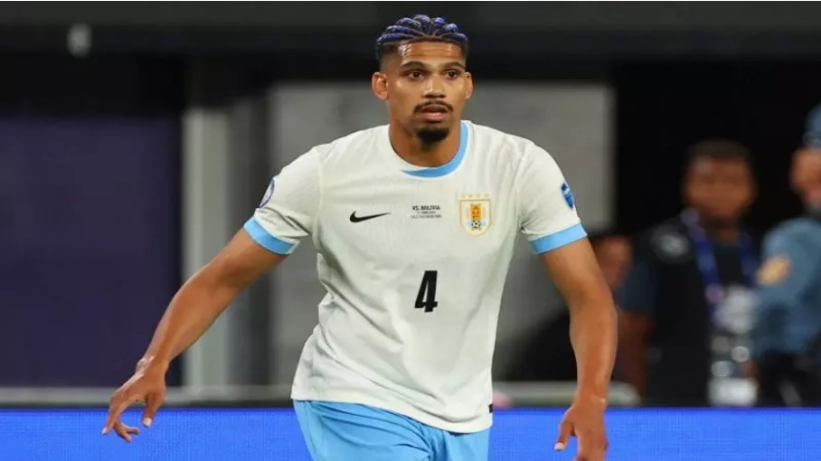 رونالد آرائوخو فوتبالیست