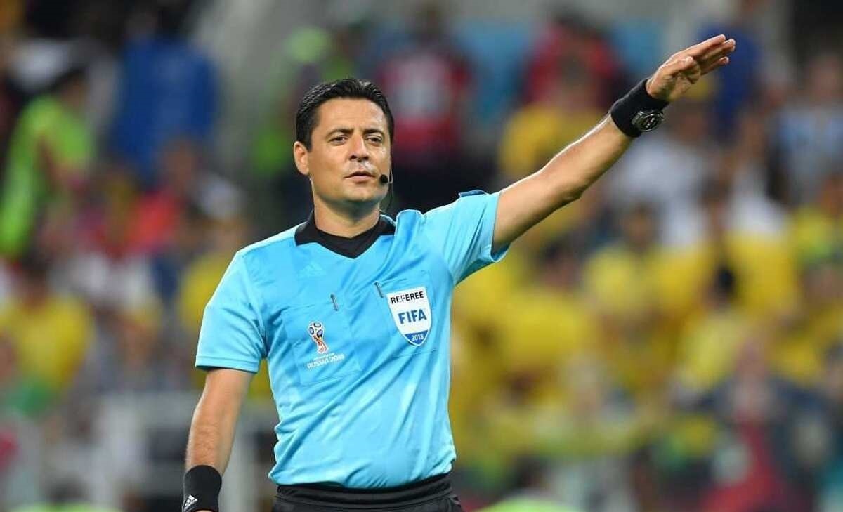 علیرضا فغانی والیپر گوشی