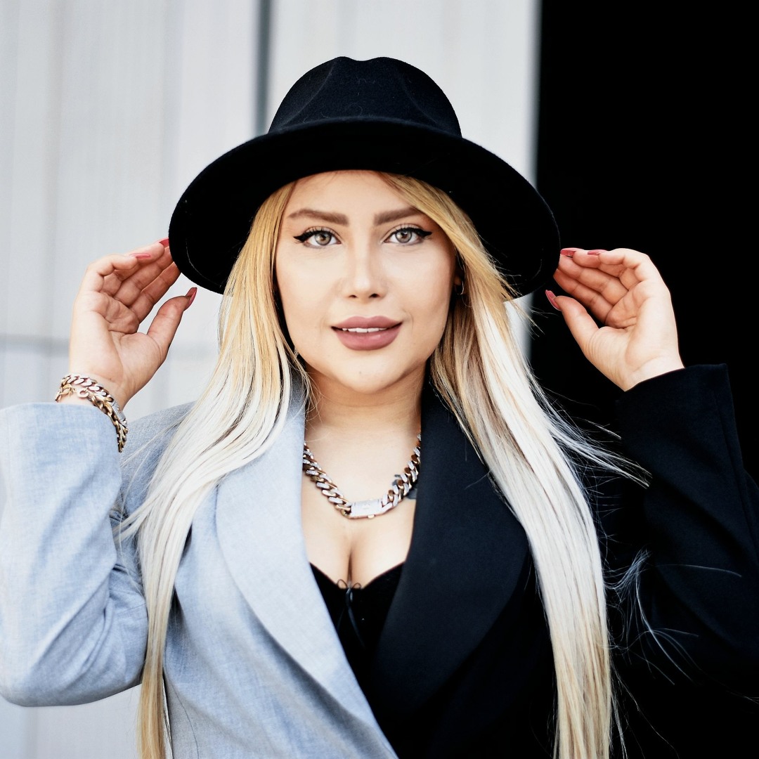 عکس نازنین همدانی‌