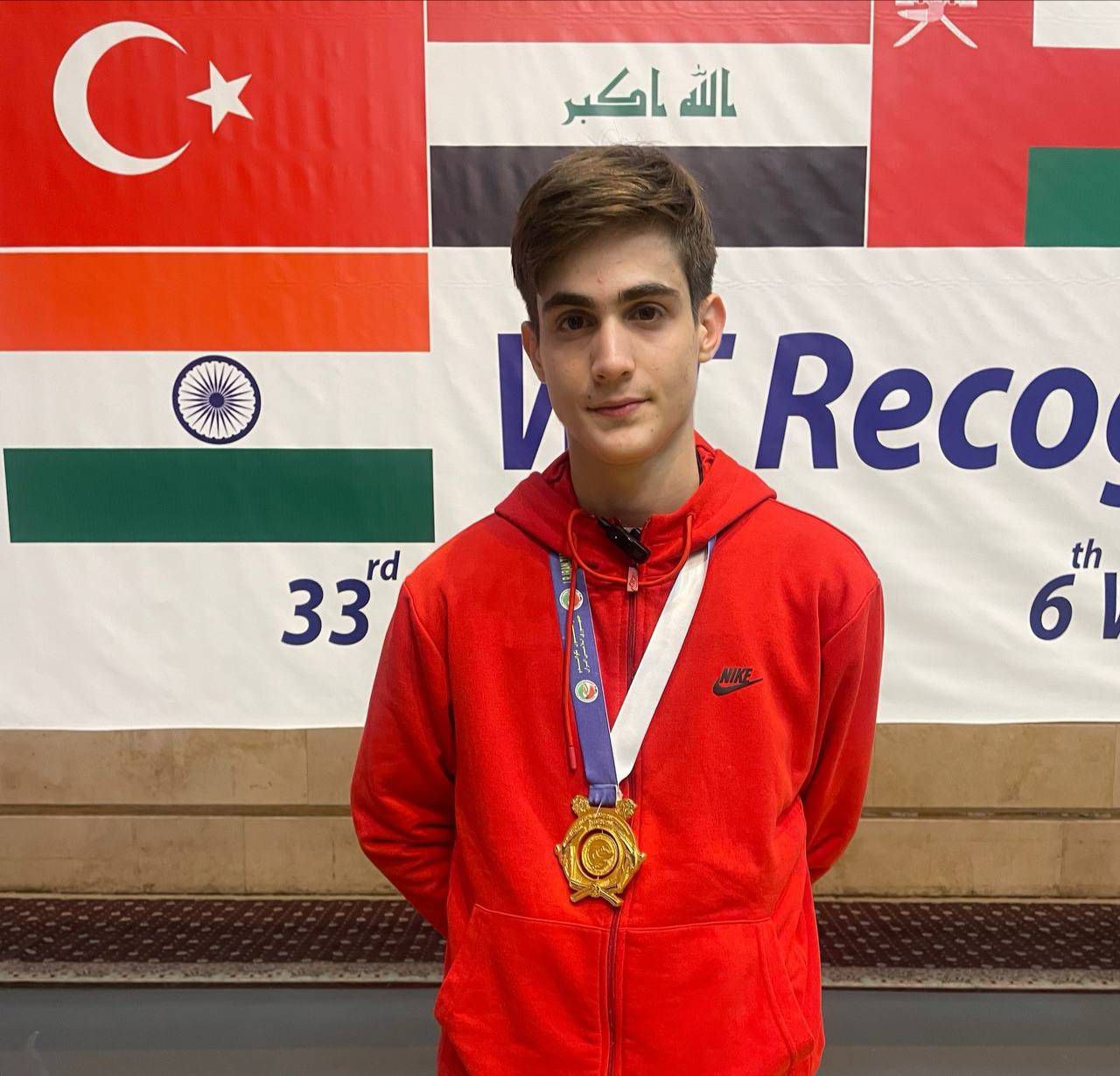 عکس پروفایل امیرعباس رهنما