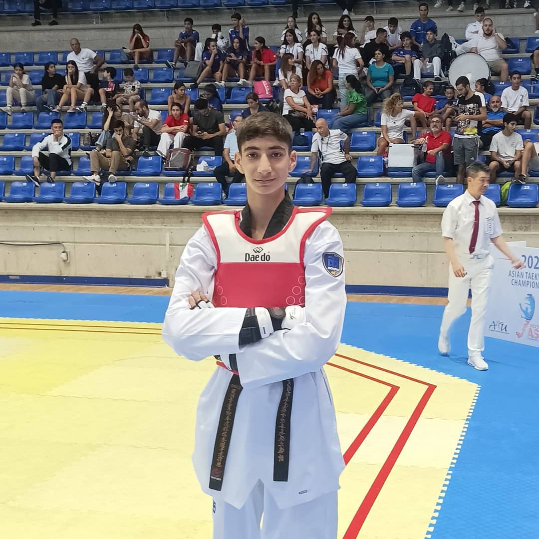 والپیپر مهدی رزمیان