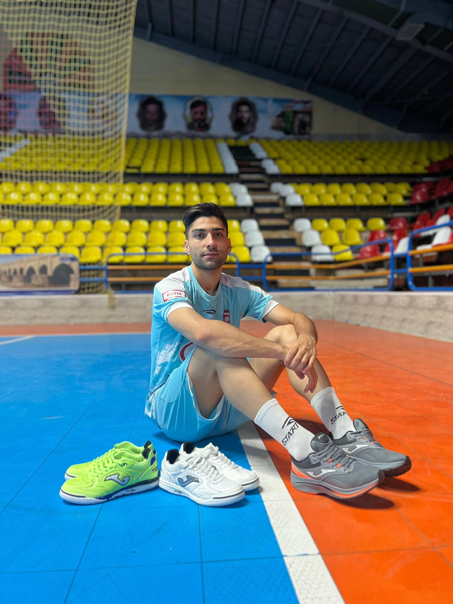 والپیپر مهدی کریمی ۲۰۲۵ والپیپر مهدی کریمی ۲۰۲۵