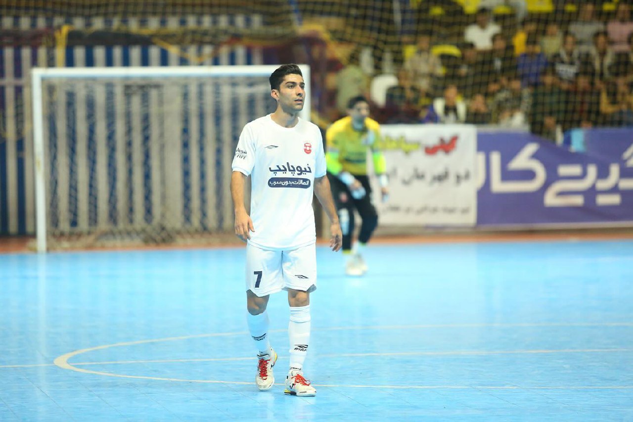 والپیپر مهدی کریمی والپیپر مهدی کریمی