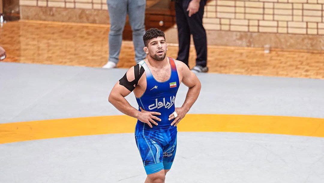 والپیپر یاسین یزدی برای کامپیوتر