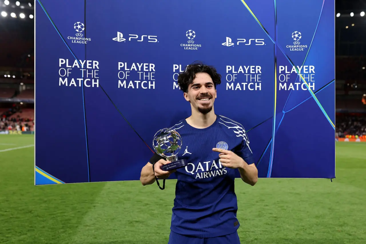 ویتینیا از پاری سن ژرمن بهترین بازیکن ایکور 90 ویتینیا از پاری سن ژرمن بهترین بازیکن ایکور 90