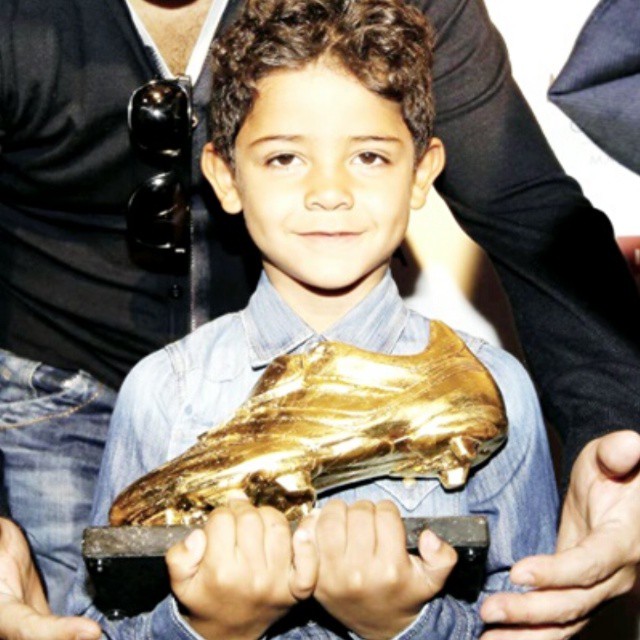 کودکی کریستیانو جونیور کودکی کریستیانو جونیور