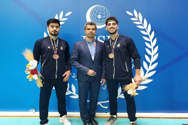 بیوگرافی علی احمدی