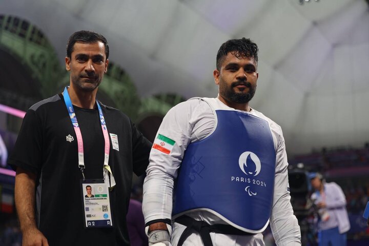 والپیپر حامد حق‌شناس