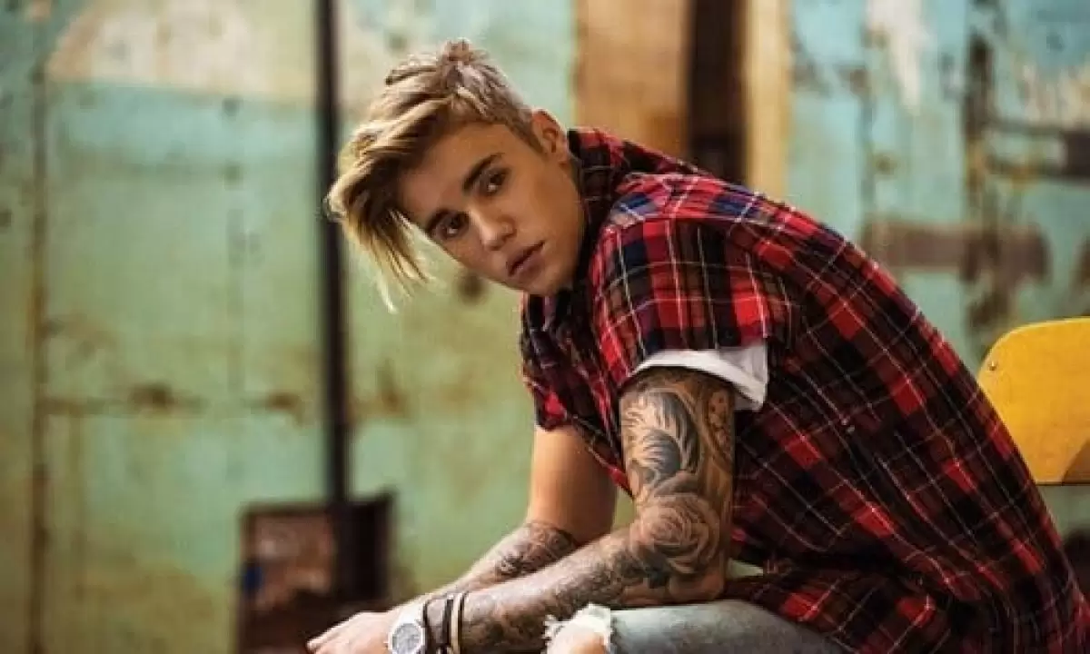 Justin Bieber خواننده و بلاگر