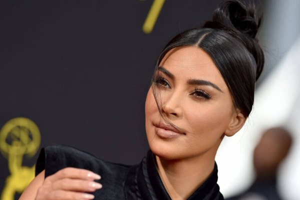 Kim Kardashian سلبریتی و بلاگر