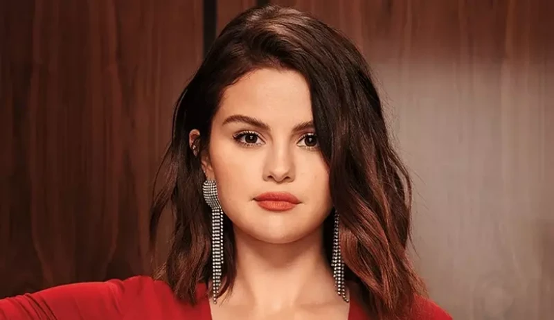 Selena Gomez خواننده و بلاگر