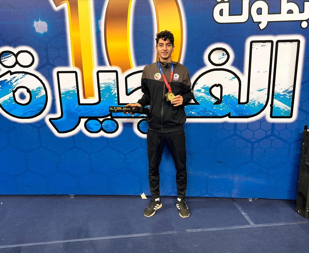 والپیپر علیرضا حسین پور برای کامپیوتر