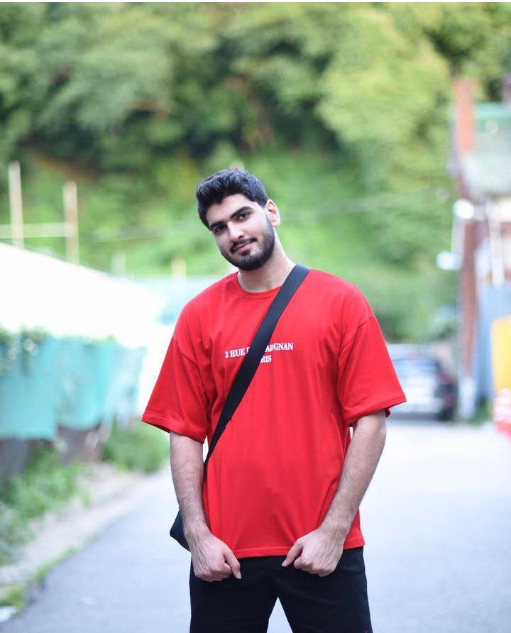 پیج اینستاگرام علی حق‌پرست