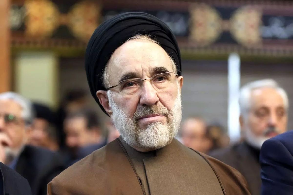 نقش خاتمی در بازسازی فضای سیاسی کشور