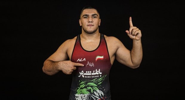 عکس ابوالفضل الهی کشتی