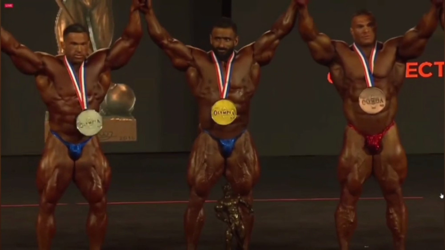 رقابت نفسگیر برای فینال اوج رقابت نفسگیر برای فینال اوج