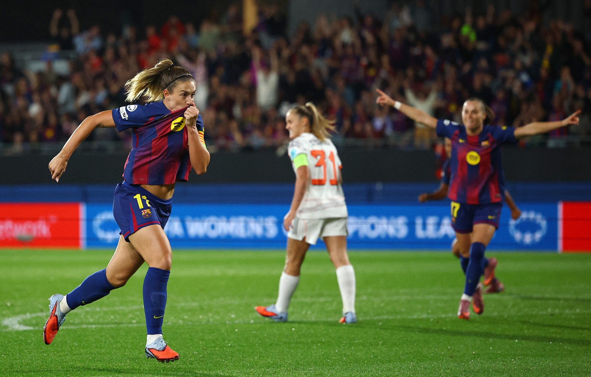 زنان بارسا بایرن را ۷ تایی کردند زنان بارسا بایرن را ۷ تایی کردند