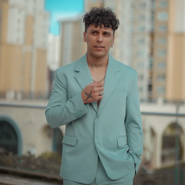 سیام تبریزی اهل کجاست سیام تبریزی اهل کجاست