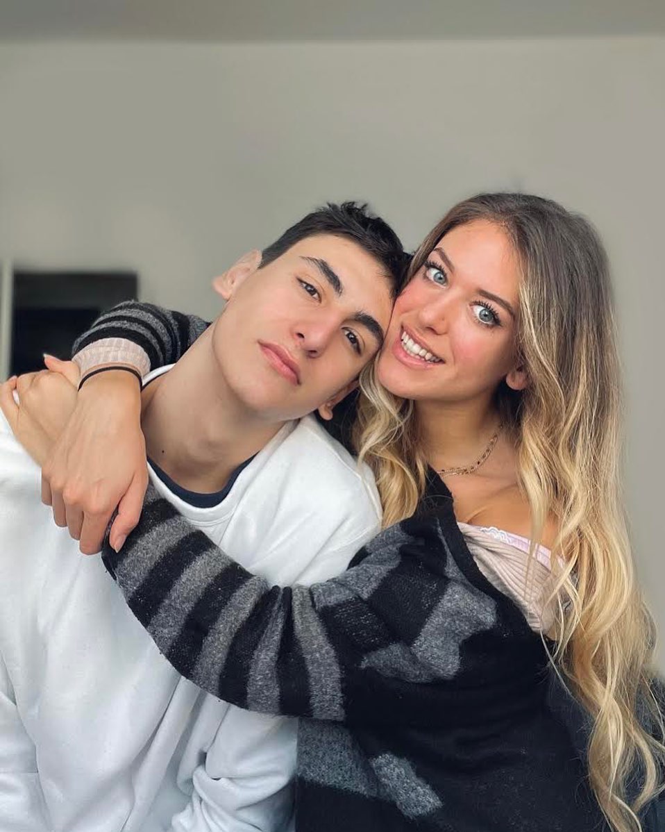 عکس خانوادگی الساندرو میکیلتو