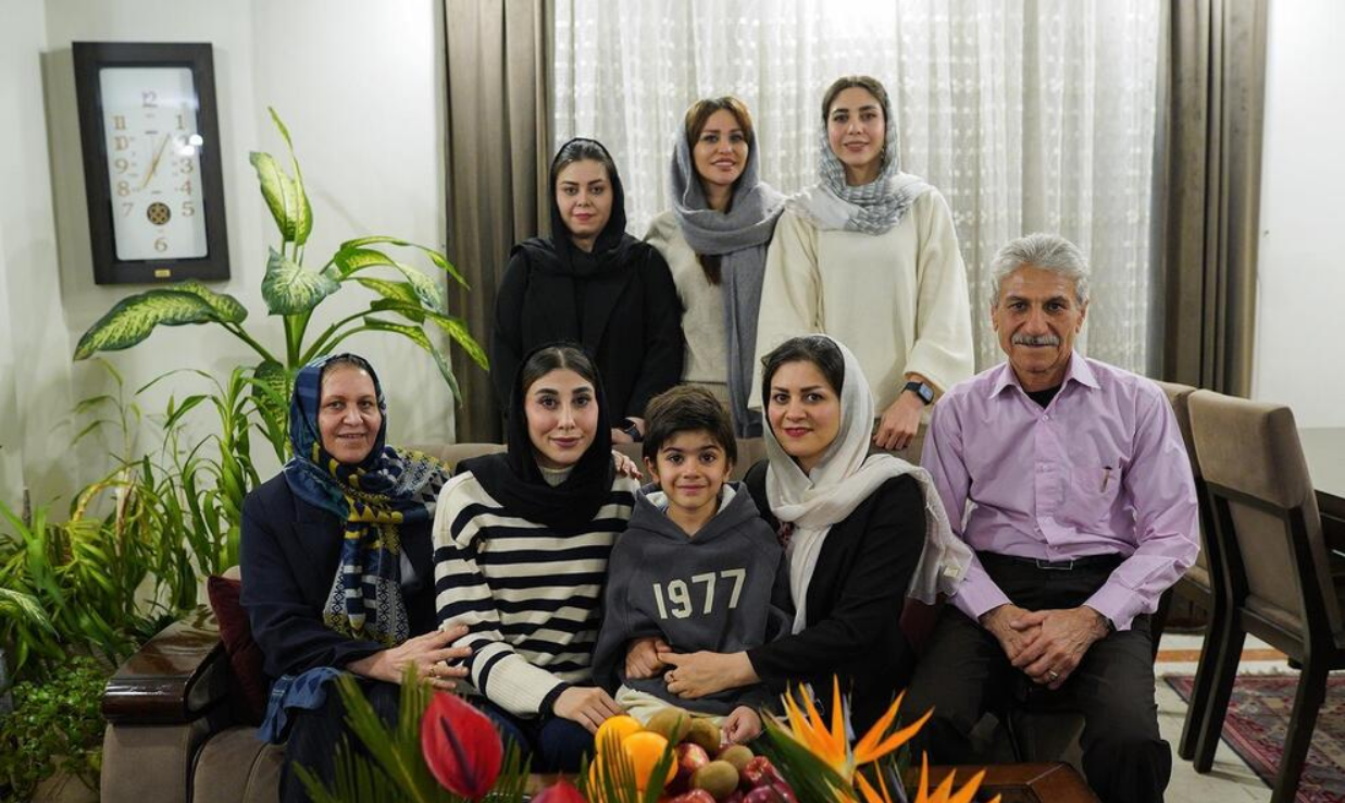 عکس خانوادگی ناهید کیانی عکس خانوادگی ناهید کیانی