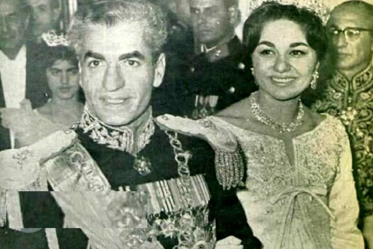 فرح پهلوی والپیپر